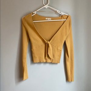 Low cut yellow long sleeve